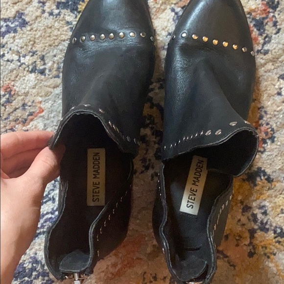 Steve Madden booties - Picture 2 of 3
